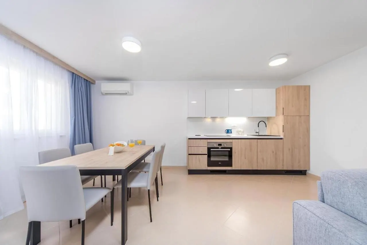 Maris Suite Garden Palace Umag 0*,